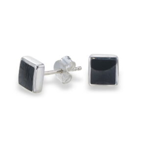 Square studs 4x4 mm